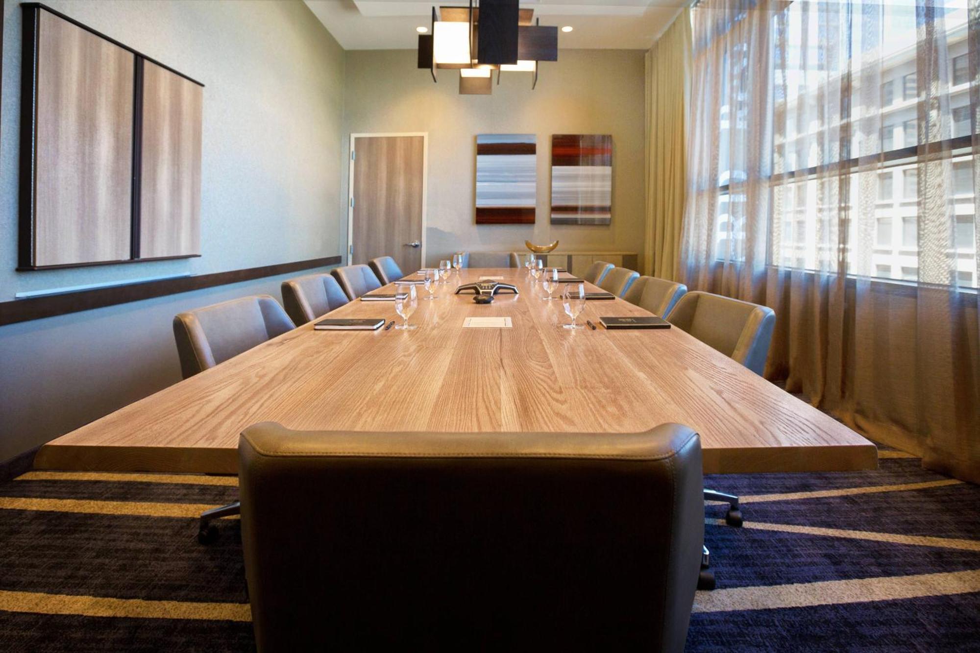 Courtyard By Marriott Phoenix Downtown Esterno foto