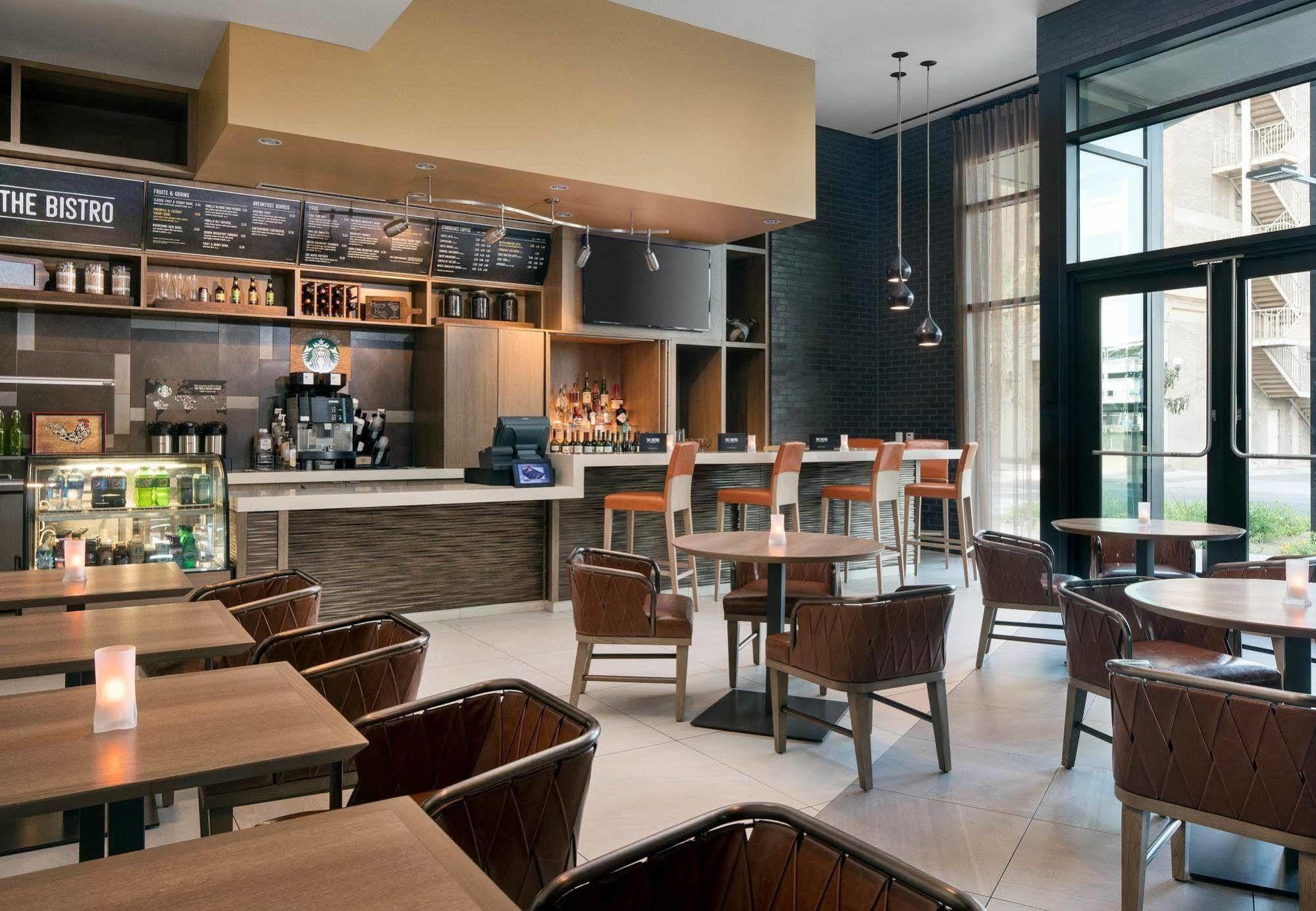 Courtyard By Marriott Phoenix Downtown Esterno foto