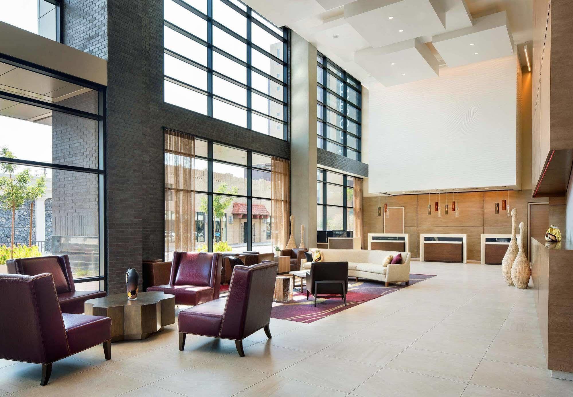 Courtyard By Marriott Phoenix Downtown Esterno foto