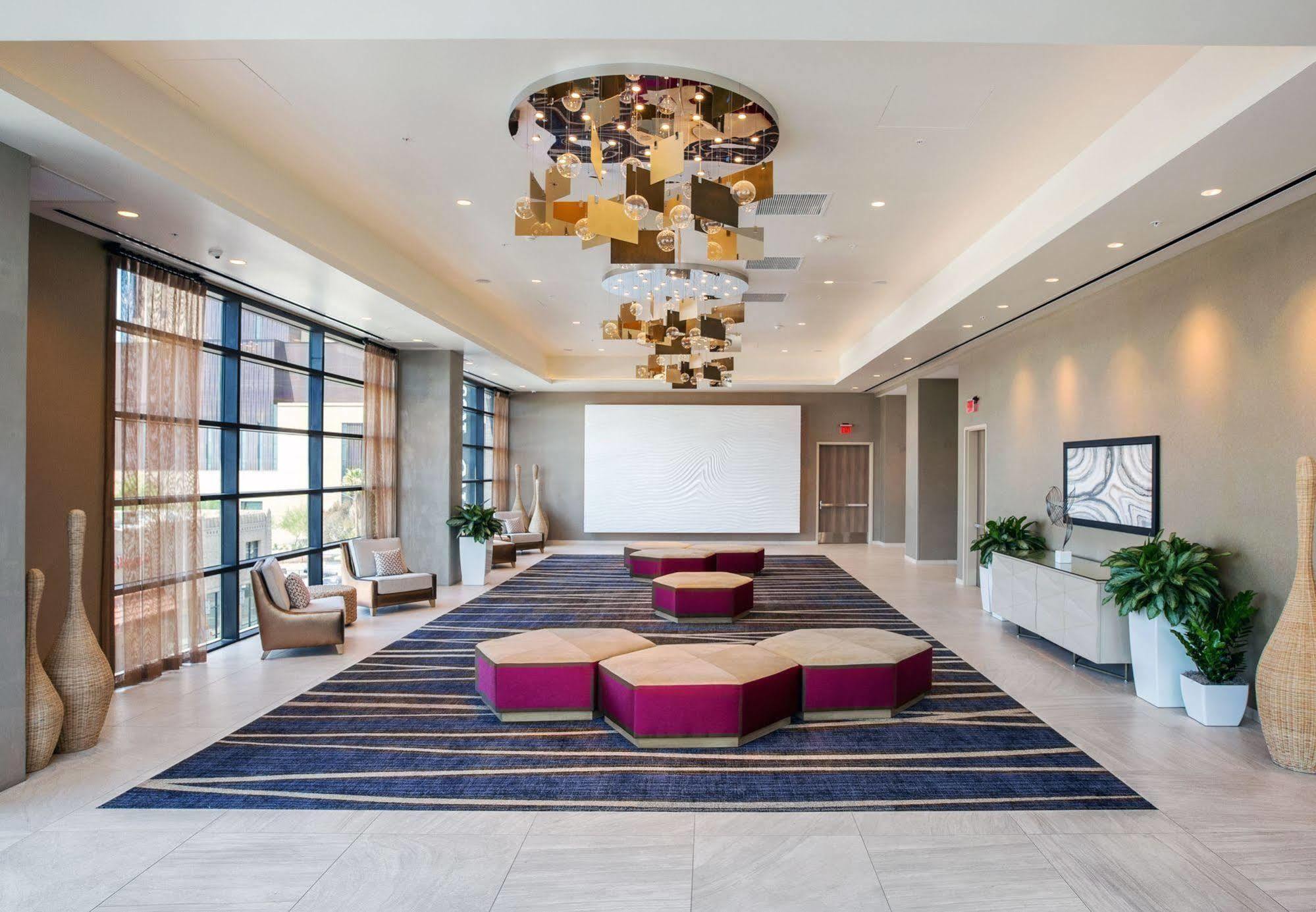 Courtyard By Marriott Phoenix Downtown Esterno foto